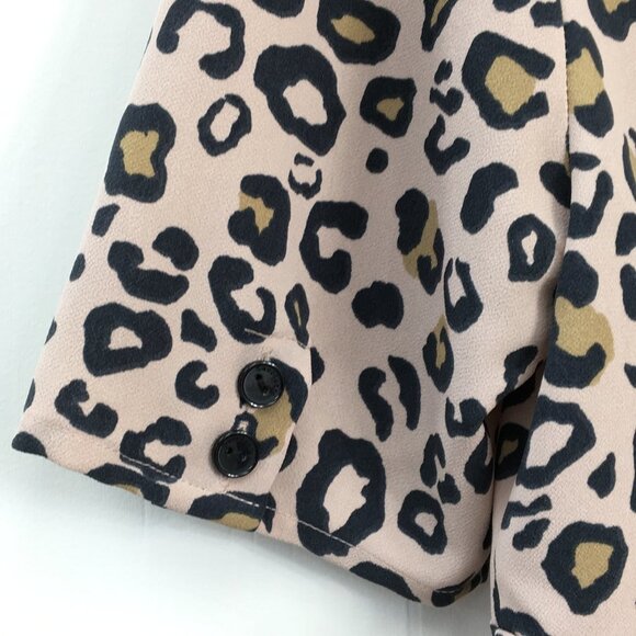 Sanctuary Animal Print V-neck Button Down Blouse Size S EXCELLENT Condition - Picture 5 of 7
